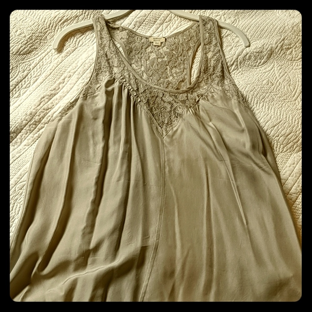 Silver mixed media tank